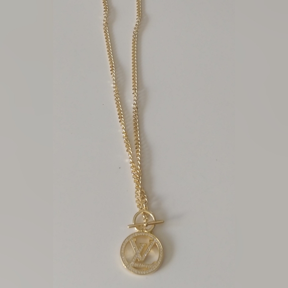 Louis Vuitton Gold and Crystal Pendant Necklace - Picture 7 of 12